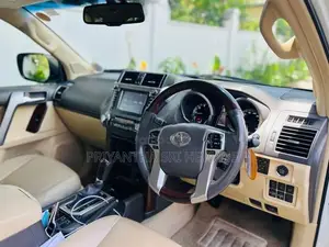 Toyota Land Cruiser Prado 2015