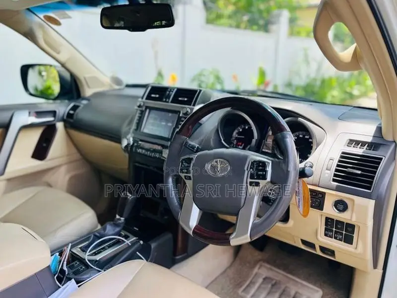 Toyota Land Cruiser Prado 2015