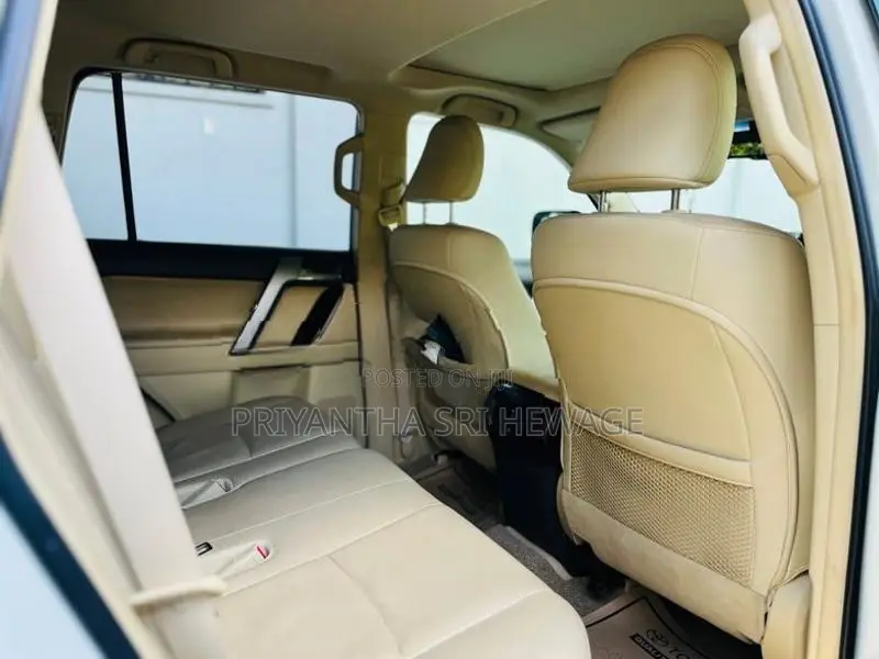 Toyota Land Cruiser Prado 2015