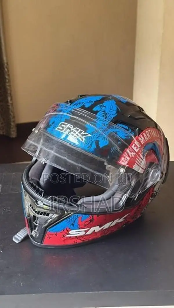 SMK Helmet