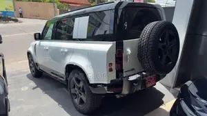 Land Rover Defender Fully Loaded Spec 2026