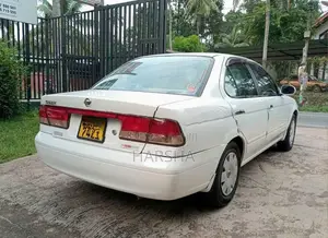 Nissan Sunny FB15 2003