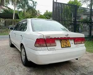 Nissan Sunny FB15 2003