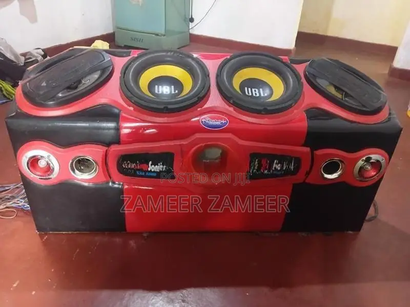 Three Wheeler Speaker