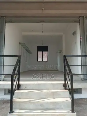 කඩ කාමරයක් කුලියට දීමට ඔරුවල