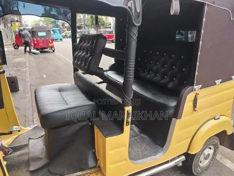 Bajaj RE 2003