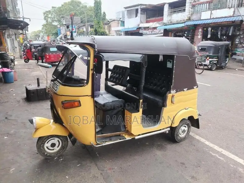 Bajaj RE 2003