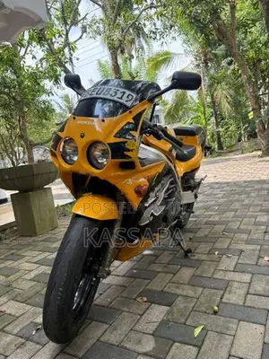 Honda CBR 250RR 2013