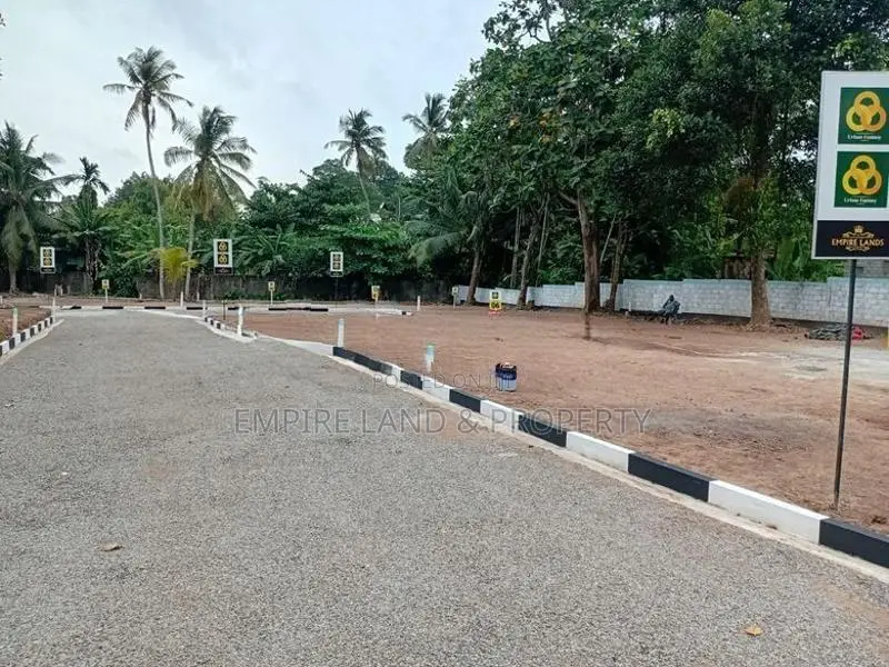 Valuable Land for Sale in Batuwatte Road Ragama