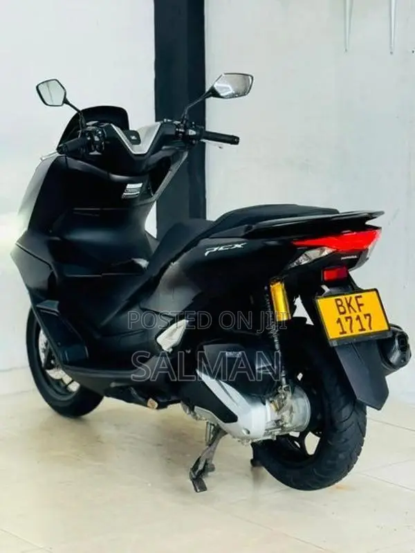 Honda PCX 125 ROADSYNC 2025