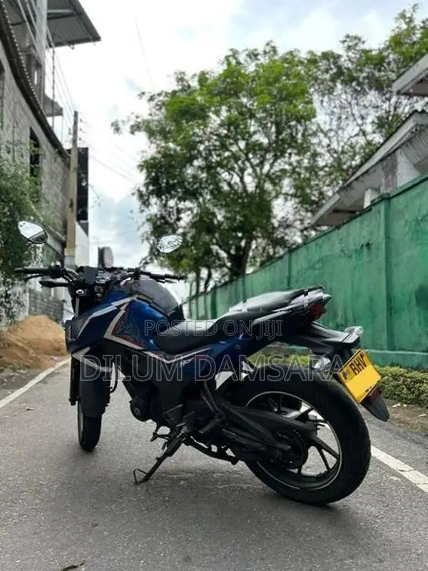 Honda CB Hornet 160R 2017