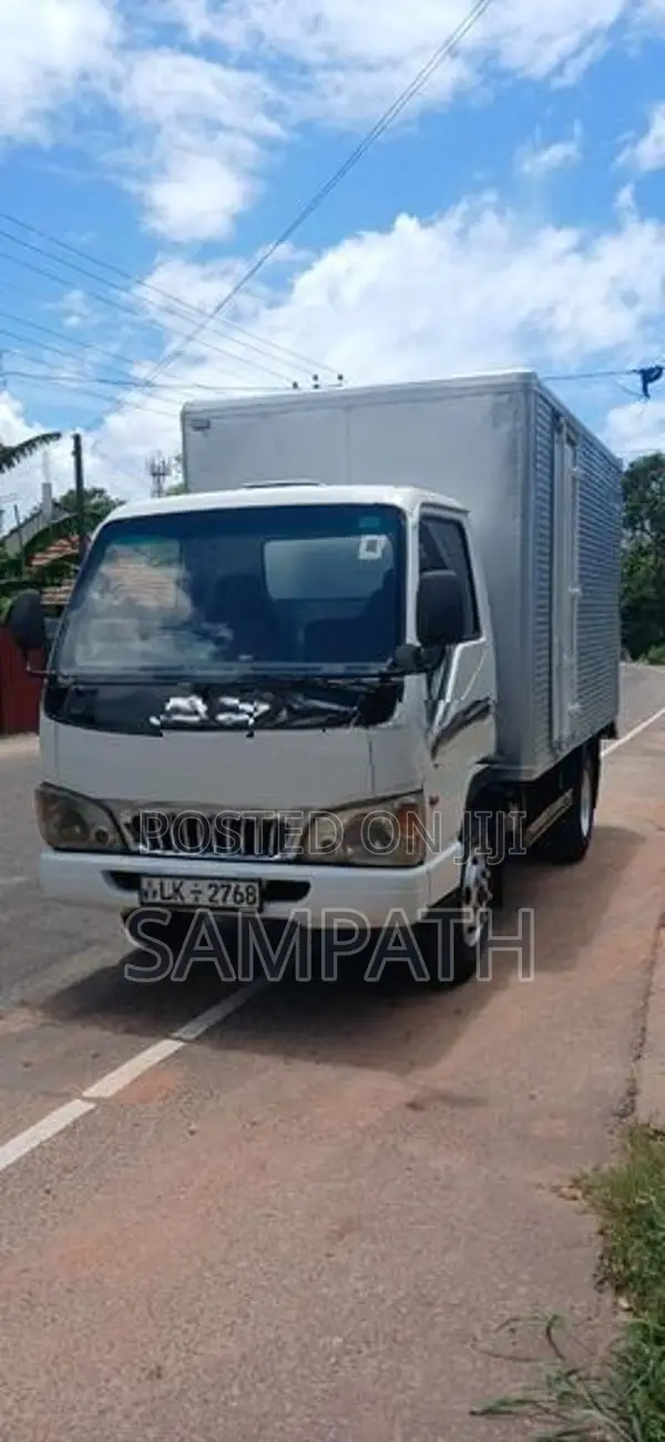 JAC HFC Lorry 2012