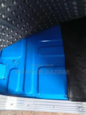 Bajaj RE 2005