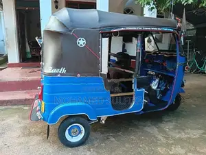 Bajaj RE 2005