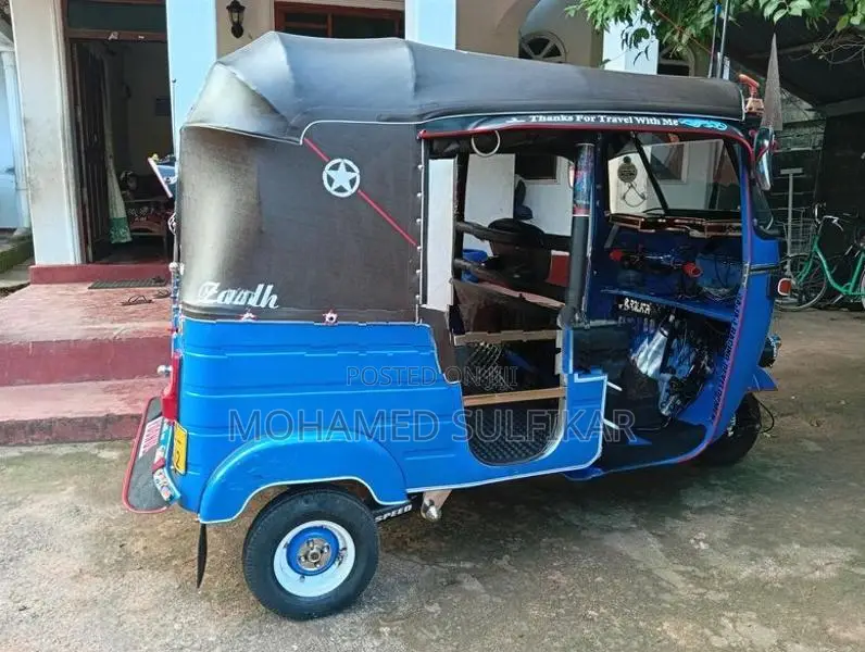 Bajaj RE 2005