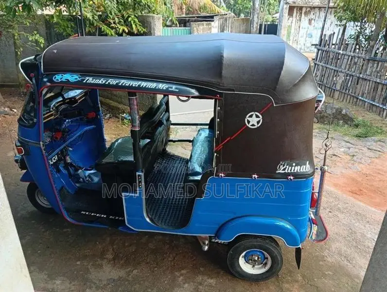 Bajaj RE 2005