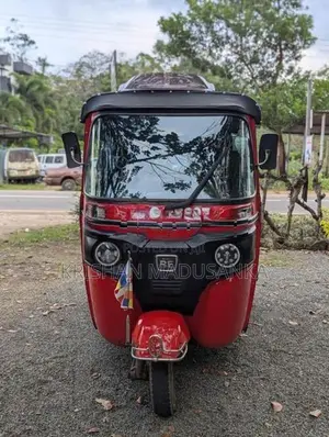 Bajaj RE 2014