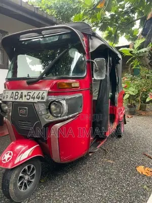 Bajaj RE ABA 2015