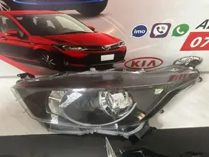Yaris 210 Headlight