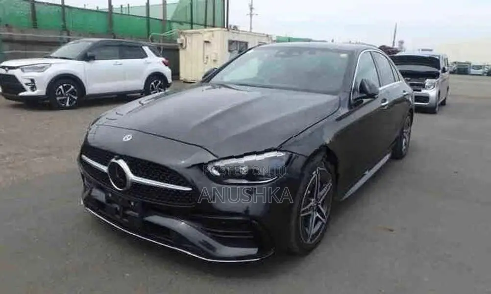 Mercedes Benz C200 Premium 2023