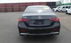 Mercedes Benz C200 Premium 2023