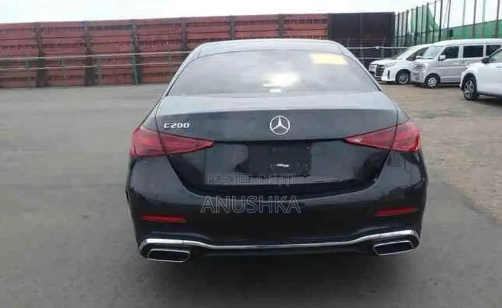 Mercedes Benz C200 Premium 2023