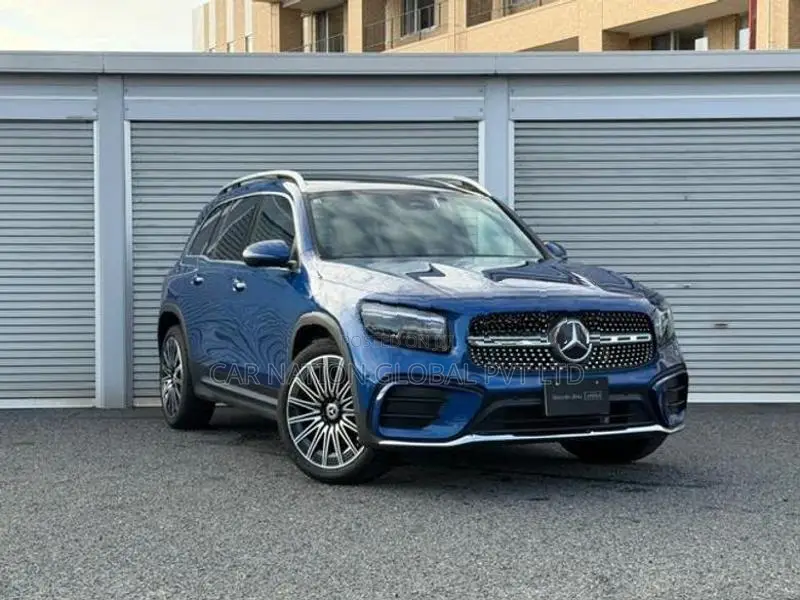 Mercedes Benz GLB 180 AMG Line 2024