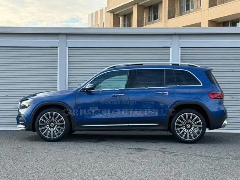 Mercedes Benz GLB 180 AMG Line 2024