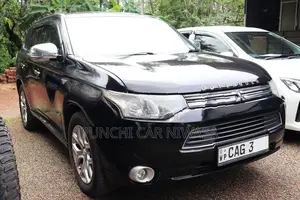 Mitsubishi Outlander 2014