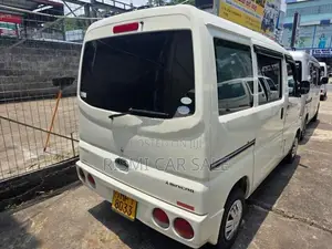 Mitsubishi Minicab 2001