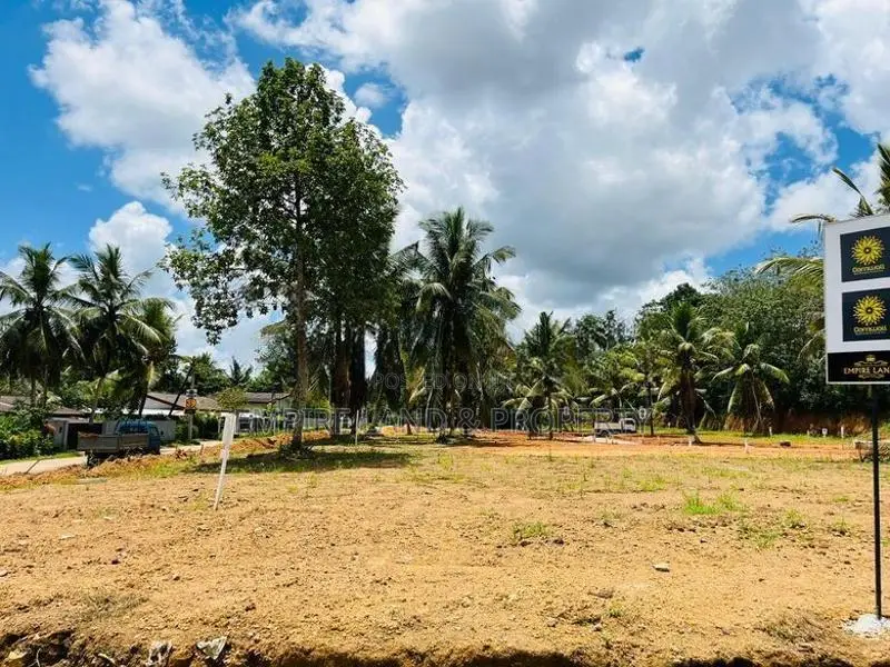 Super Luxury Land for Sale in Padukka Road Moragahahena
