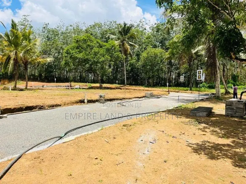 Exclusive Land Plots for Sale in Moragahahena Road Homagama