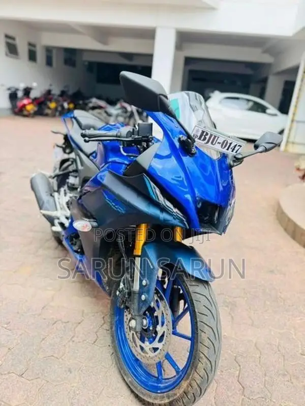 Yamaha R15 2025