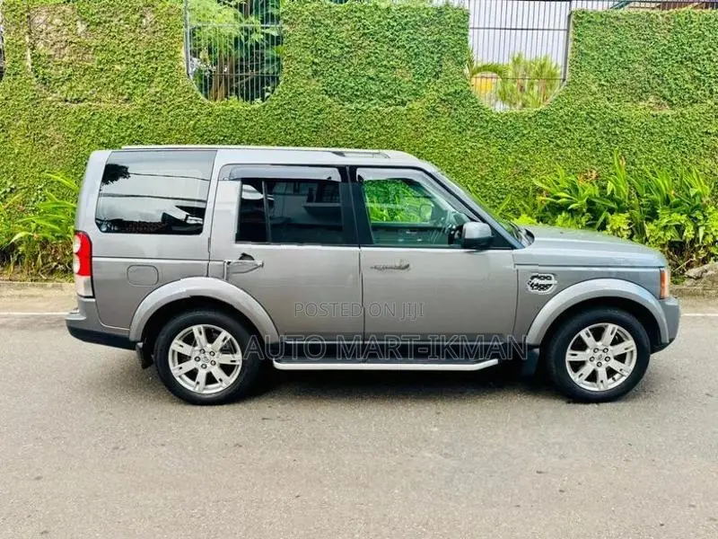 Land Rover Discovery XA SD4 V6 2012