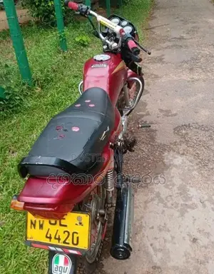 Bajaj Caliber 2005