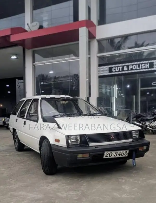 Mitsubishi 1990