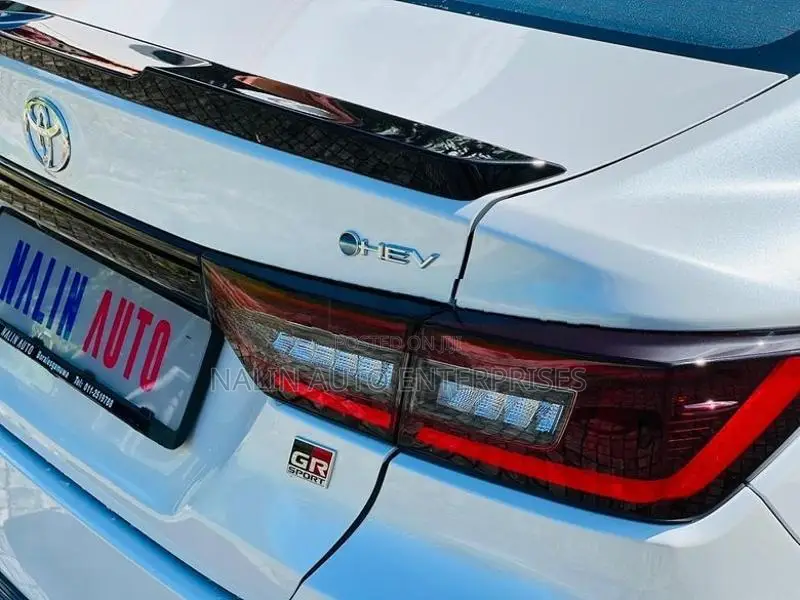 Toyota Yaris Ativ GR Sport Hybrid 2025