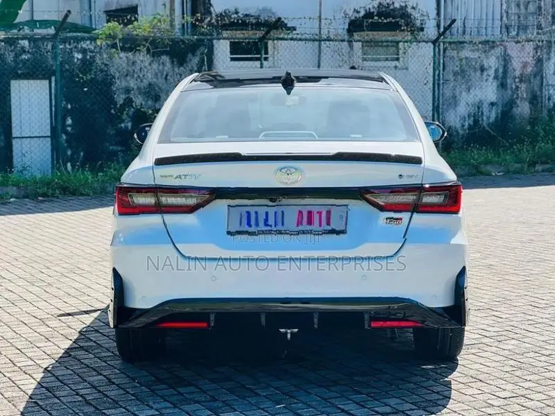 Toyota Yaris Ativ GR Sport Hybrid 2025