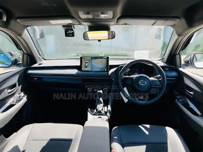 Toyota Yaris Ativ GR Sport Hybrid 2025