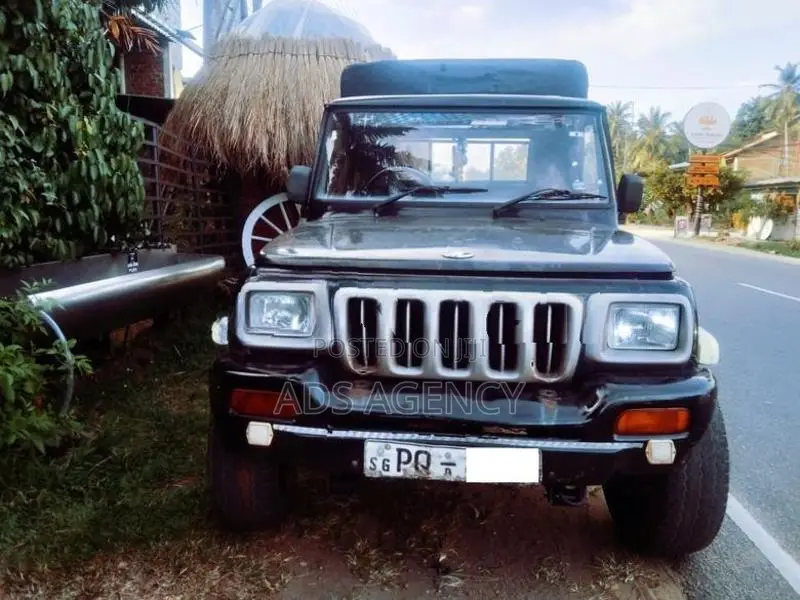 Mahindra Bolero Maxi Truck 2012