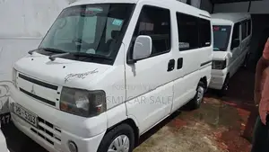 Mitsubishi Minicab 2002