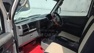 Mitsubishi Minicab 2002