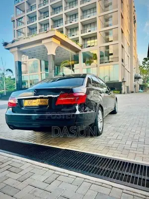 Mercedes Benz E200 2010