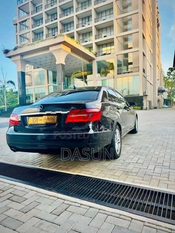 Mercedes Benz E200 2010