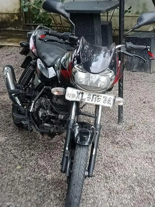 Bajaj Discover 2012