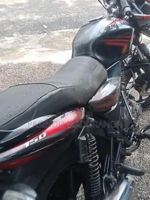 Bajaj Discover 2012