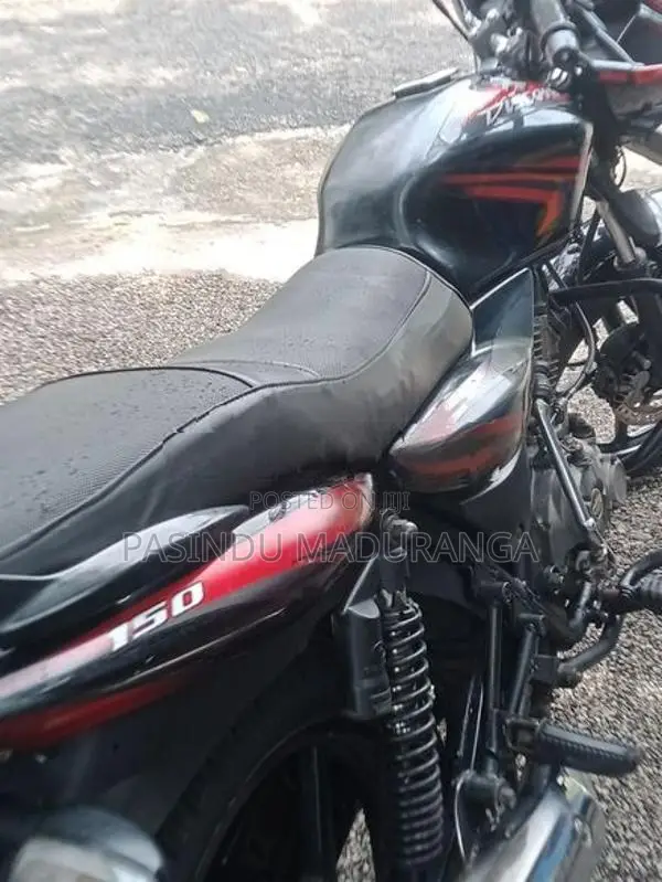 Bajaj Discover 2012