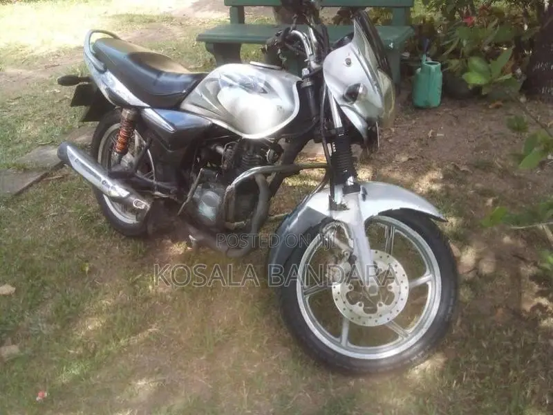 Bajaj Platina 100 2006