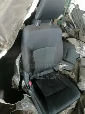 Suzuki Wagon R 44S Stingray Passenger Seat - Reconditioned