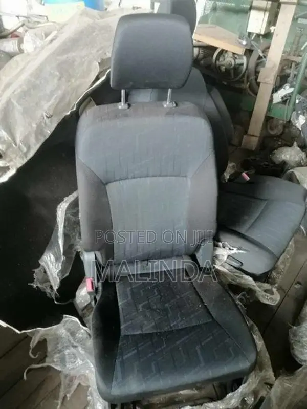Suzuki Wagon R 44S Stingray Passenger Seat - Reconditioned